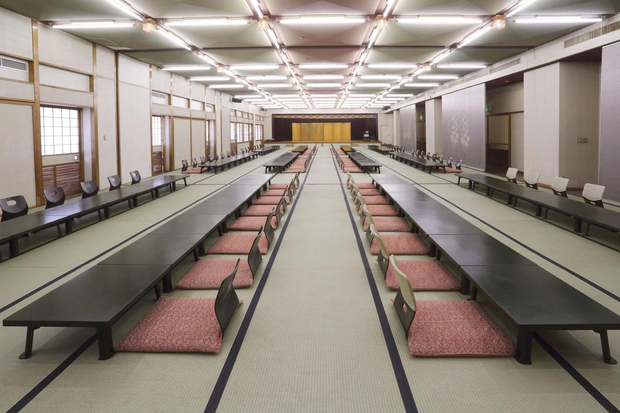Kira Kanko Hotel Nishio Esterno foto